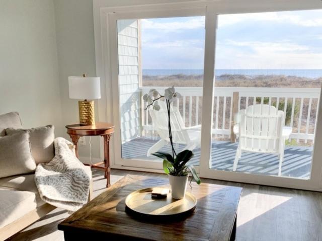 Driftwood Cottage - First Floor Oceanfront Beach Retreat! Exceptional Views, Location And Privacy Condo カロライナビーチ エクステリア 写真