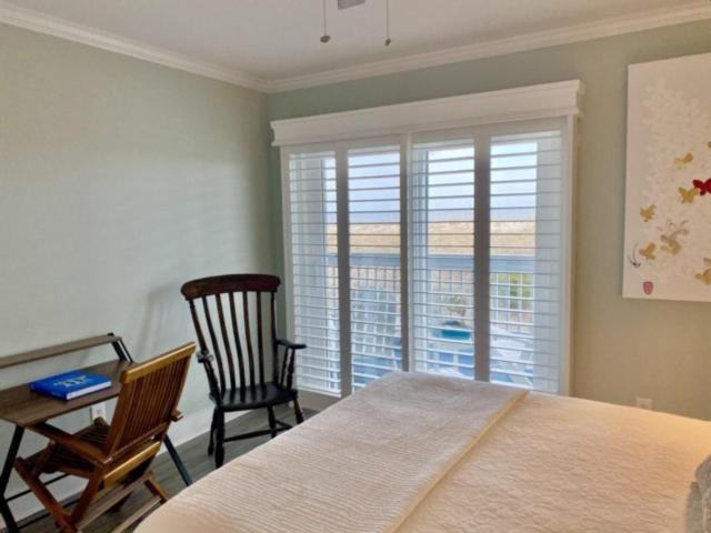 Driftwood Cottage - First Floor Oceanfront Beach Retreat! Exceptional Views, Location And Privacy Condo カロライナビーチ エクステリア 写真